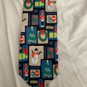 Vintage Holiday Tie